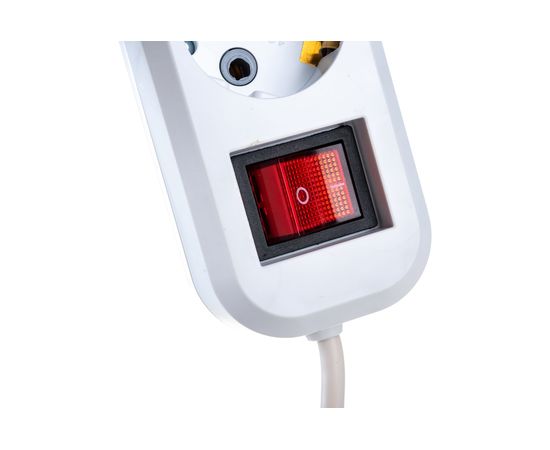 4-местный удлинитель STEKKER с заземлением с выключателем, 3x0,75мм2, 5м, 10А, У10А-003, белый HM03-41-05 39525 – изображение 4