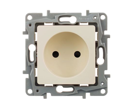 Розетка Legrand ETIKA 2К шторки, слоновая кость 672334 – изображение 2