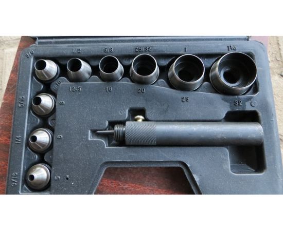 Набор просечек в пластиковом футляре Автоdело 5.0-32.0 мм 10 предметов 40418 12635 – изображение 3