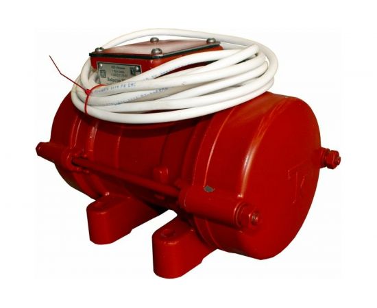 Площадочный вибратор Промышленник ЭВ-99Е с УЗО, 500 Вт, 220В ЭВ99Е500220 