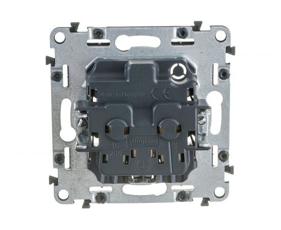 Механизм розетки Legrand Valena Inmatic 16 А 250 В 2К+З безвинтовые зажимы Leg 753021 – изображение 3
