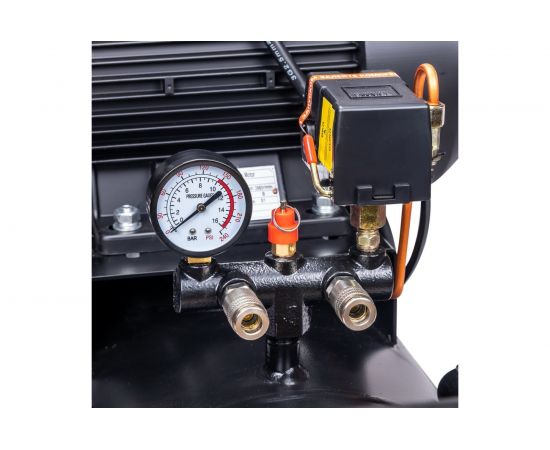 Масляный ременной компрессор FOXWELD AEROMAX 550/100 HP 7069 – изображение 7