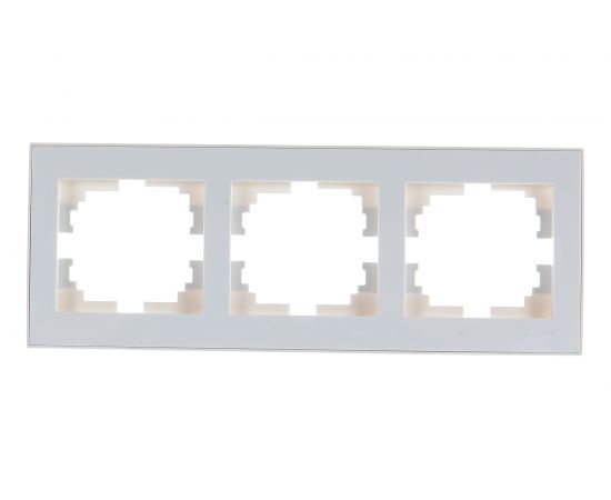 Тройная горизонтальная рамка LEZARD RAIN б/ вст белая 703-0202-148 