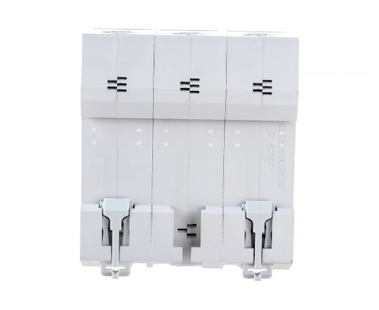 Автоматический выключатель IEK ВА47-150, 3Р, 125А, 15кА, характеристика D MVA50-3-125-D – изображение 4