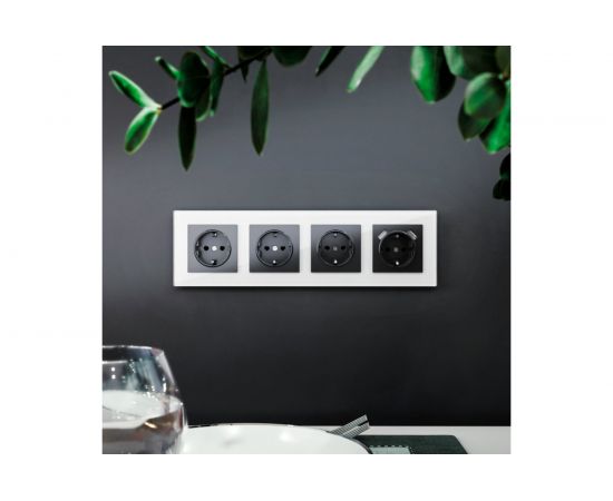 Рамка на 4 поста WERKEL W0041101 a051194 – изображение 2