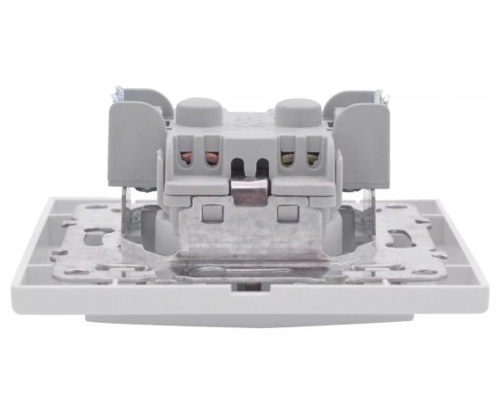 1-местная розетка EKF Минск СП с/з 16А белая с защитными шторками ERR16-028-100 – изображение 2