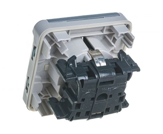 Механизм розетки Legrand 1-м СП Plexo с защитной крышкой, с заземлением IP55 серый Leg 069570 125003 – изображение 3