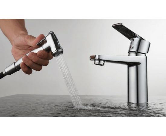 Смеситель для раковины D&K с гигиеническим душем DA1322601 – изображение 4