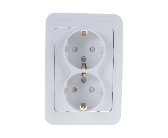 Двойная розетка IN HOME с заземлением, со шторками CLASSICO белая 2128x 4690612000985 