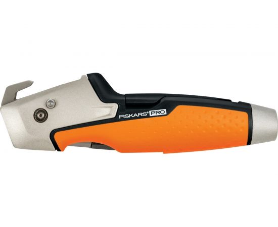 Малярный нож со сменным лезвием Fiskars CarbonMax 1027225 
