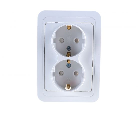 Двойная розетка IN HOME с заземлением, со шторками CLASSICO белая 2128x 4690612000985 – изображение 3