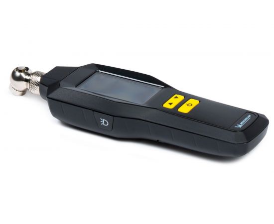 Цифровой программируемый манометр MICHELIN с фонариком 12294 