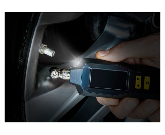 Цифровой программируемый манометр MICHELIN с фонариком 12294 – изображение 2