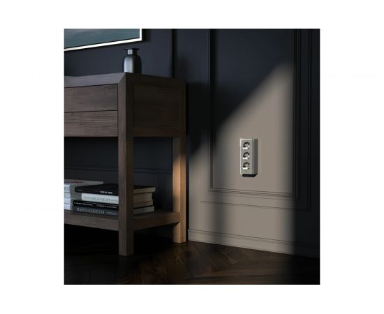 Тройная розетка WERKEL W5073104 с заземлением и шторками Gallant (графит рифленый) a052595 – изображение 3