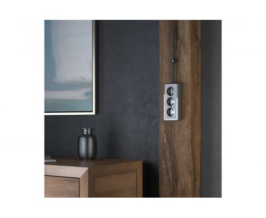 Тройная розетка WERKEL W5073104 с заземлением и шторками Gallant (графит рифленый) a052595 – изображение 4