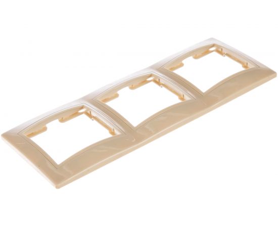 Горизонтальная 3местная рамка IEK КВАРТА кремовый EMK30-K33-DM 