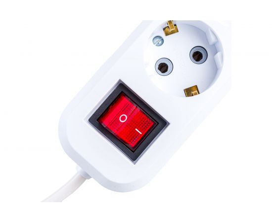 4-местный удлинитель STEKKER с заземлением с выключателем, 3x0,75мм2, 3м, 10А, У10А-003, белый HM03-41-03 39524 – изображение 3