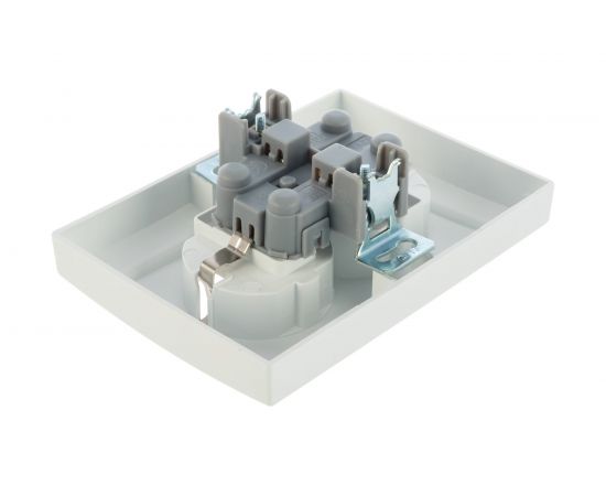 2-местная розетка EKF Минск СП 16А с заземлением, с защитными шторками, белая ERR16-128-100 – изображение 2