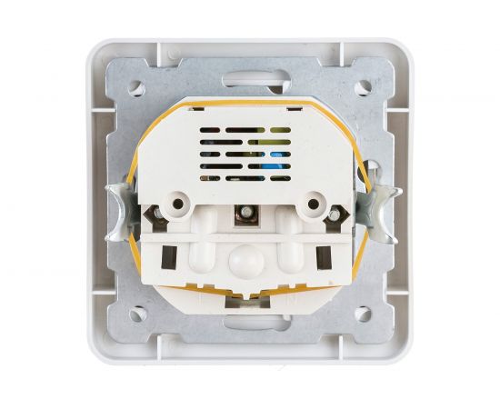 Одинарная розетка IN HOME с заземлением CLASSICO с двумя USB белая 2047 4690612035246 – изображение 3