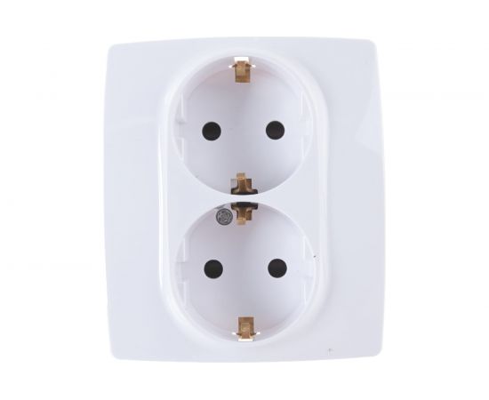 Розетка ЭРА 12-2104-01 2X2P+E Schuko со шторками, 16АХ-250В, белый Б0014699 