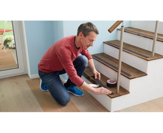 Противоскользящая лента Tesa черная 15м x 25мм 55585-00000-00 – изображение 6