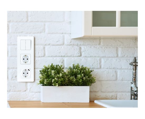 Розетка Legrand 2К+З - немецкий стандарт - 16 А - 250 В - INSPIRIA - белый 673720 – изображение 5