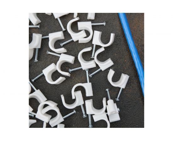 Круглый крепеж кабеля REXANT 12 мм, белый упак. 50 шт 07-4012 – изображение 3