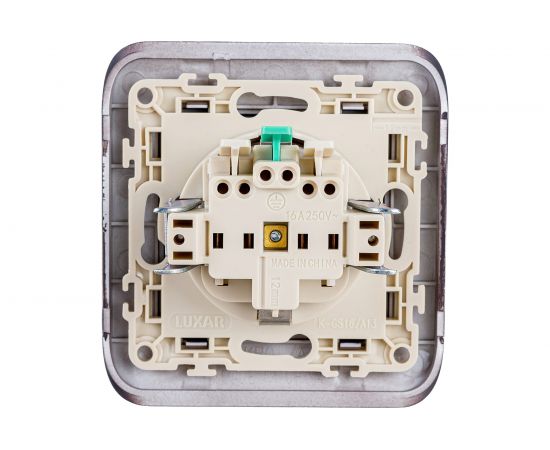 Розетка LUXAR Deco с/у с з/к венге с рифленой рамкой, 250В 16А 4606400620303 – изображение 3