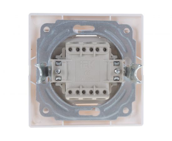 Трехклавишный выключатель IEK ВС10-3-0-КБ, 10А, КВАРТА, белый EVK30-K01-10-DM – изображение 4