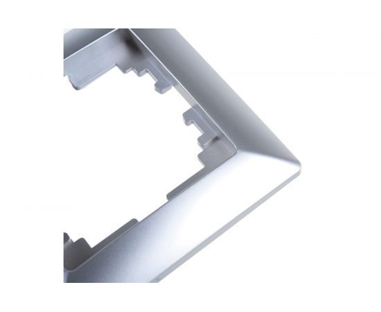 Рамка Intro 450303 на 3 поста, СУ, Solo, алюминий Б0043419 – изображение 4