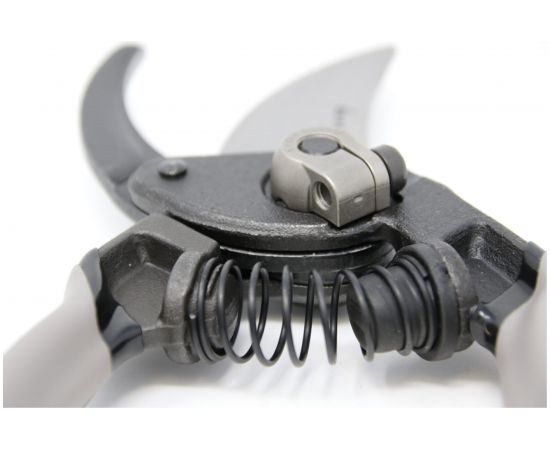 Секатор Bellota кованый универсальный 3504-23 – изображение 3