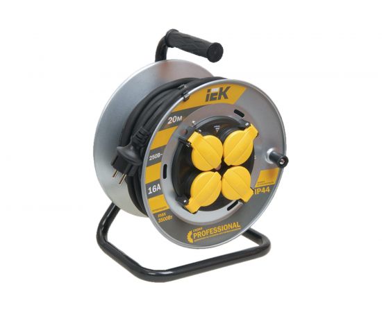 Катушка с термозащитой IEK ""Professional"" УК20 металлическая, 4 места, 2Р+PЕ/20м, КГ, 3х1,5мм2, IP44 WKP16-16-04-20-44 