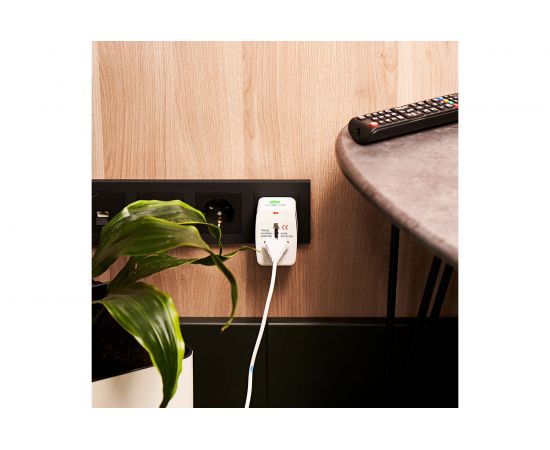 Сетевой адаптер Путешественник с розетки A, C, G, I и универсальный разъем REXANT 11-1052 265089 – изображение 4