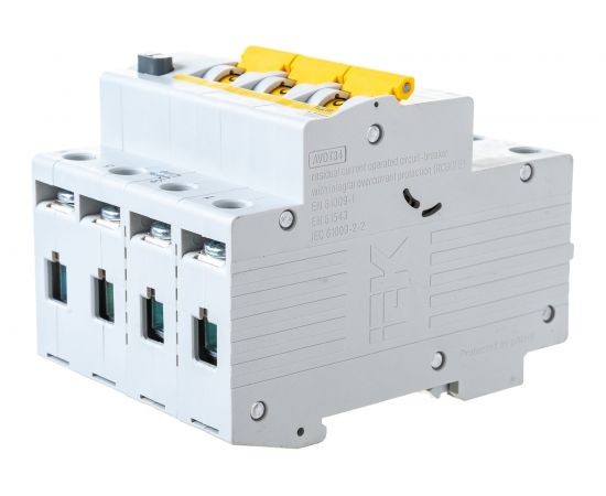 Автоматический выключатель дифф. тока IEK АВДТ 34 C32 100мА MAD22-6-032-C-100 – изображение 3