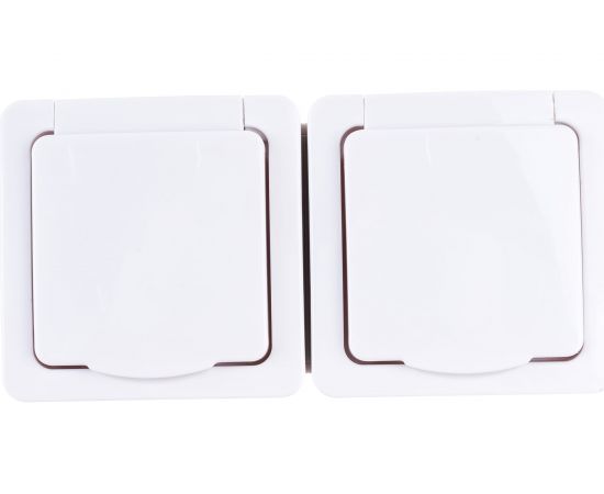 Двухместная розетка IEK с заземляющим контактом, с крышкой, для открытой установки РСб22-3-ГПБб IP54 ERMP22-K01-16-54-EC 