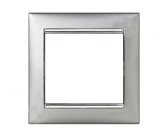 Одноместная рамка, алюминий/серебряный штрих Legrand Valena 770351 