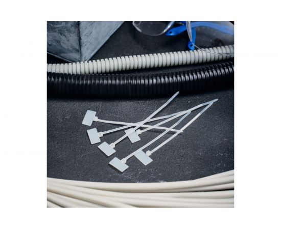 Хомут с площадкой под маркер REXANT 100x2,5 мм, белый, 100 шт. 07-0106-2 – изображение 2