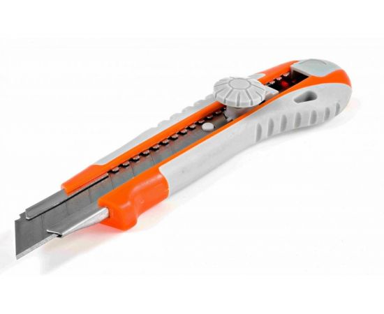 Нож Novocraft AКУЛА, резиновый корпус, 3 лезвия, 18 мм, блистер JSH024183 