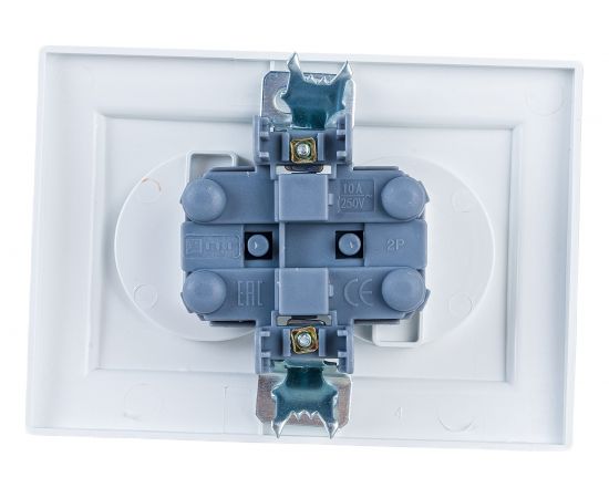 2-местная розетка EKF Минск СП 10А без заземления, с защитными шторками, белая ERR10-102-100 – изображение 2