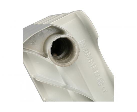 Алюминиевый радиатор ROMMER Plus 500 4 секции RAL9016 89562 – изображение 11