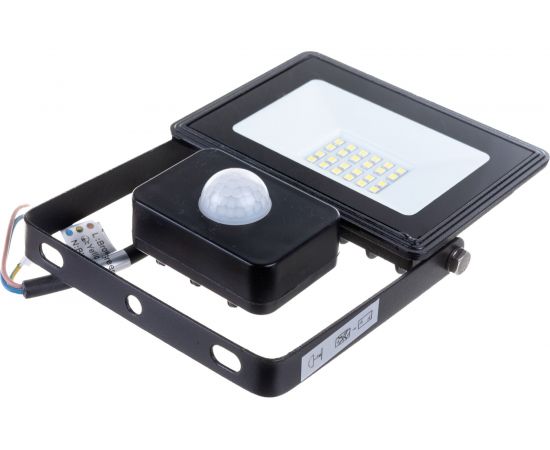 Светодиодный прожектор IEK СДО 06-30Д, черный, с датчиком движения, IP54, 6500K LPDO602-30-65-K02 – изображение 4