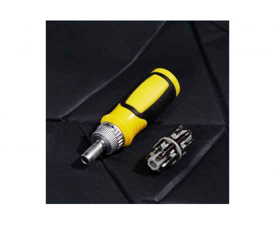 Реверсивная отвертка с набором бит REXANT 13 предметов 12-4778 – изображение 6