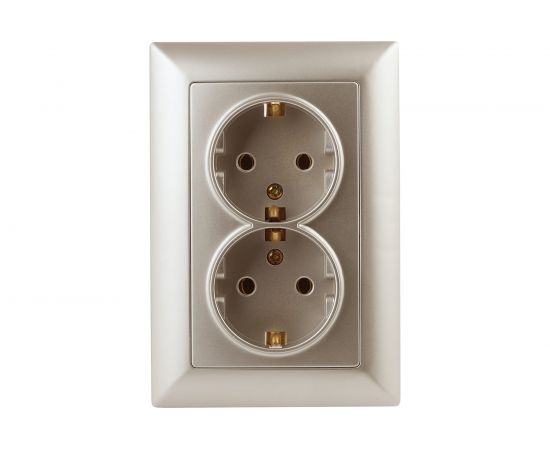 Розетка Intro 420504 2х2PE Schuko,16А, 250В, СУ, Solo, шампань Б0043336 