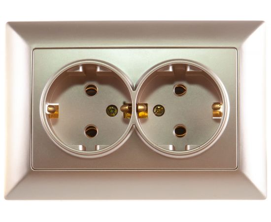 Розетка Intro 420504 2х2PE Schuko,16А, 250В, СУ, Solo, шампань Б0043336 – изображение 2