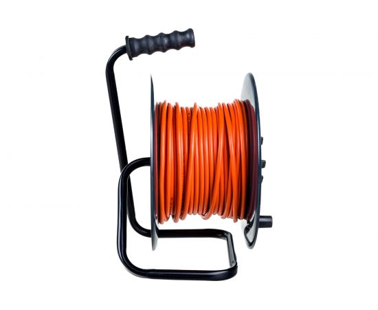 Силовой удлинитель ЭРА RMx4e s3x1.5-30m, IP44, на металлической катушке, с заземлением, 4 гнезда, 30м, ПВС 3х1.5 Б0046850 – изображение 3