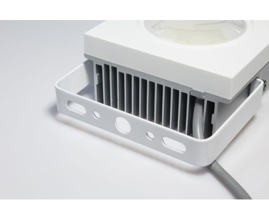 Светодиодный прожектор MAKSBRIGHT 50Вт, 6500К, 4250лм, IP65, белый, 120х120х69мм MB-FL-KOW-50W – изображение 4