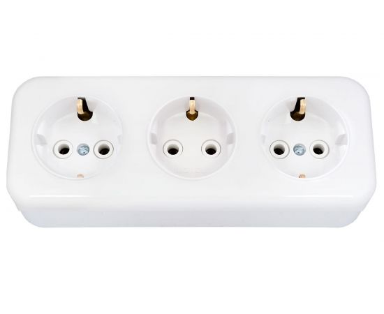 Розетка Bylectrica 3-местная ОУ с заз.конт. серия Прочие изделия, белый, РА16-243 