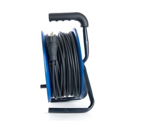 4-местный удлинитель на металлической катушке STEKKER с заземлением PRF02-31-20, 20м, 3х1,5, синий 39785 – изображение 3