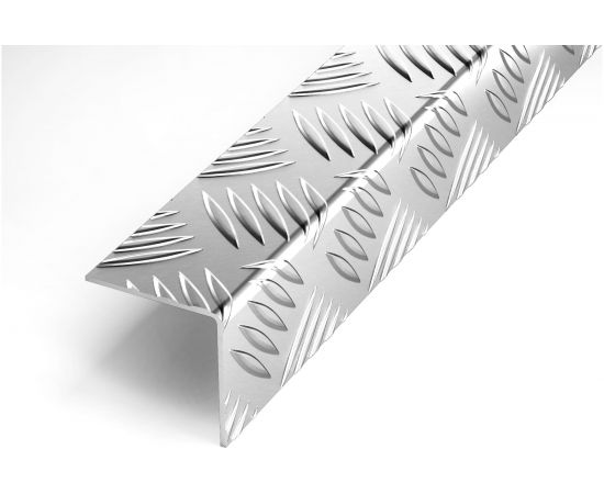 Рифленый угол из алюминиевого листа ЛУКА Квинтет 40х40х1,5 мм, 2 м, 5 шт./уп. без покрытия УТ000028684 