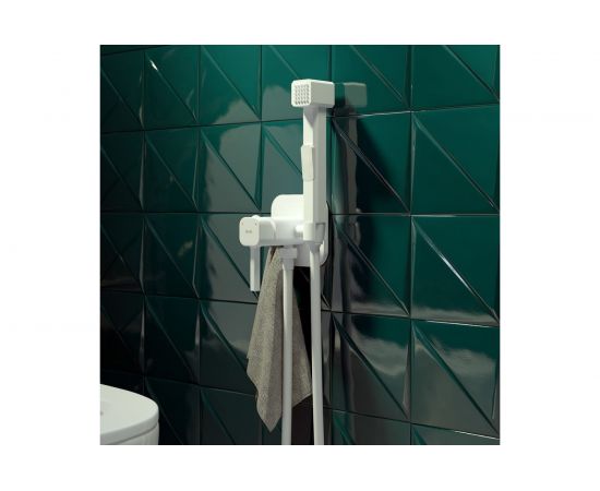 Встраиваемый смеситель с гигиеническим душем IDDIS белый матовый 004WTS0i08 – изображение 2